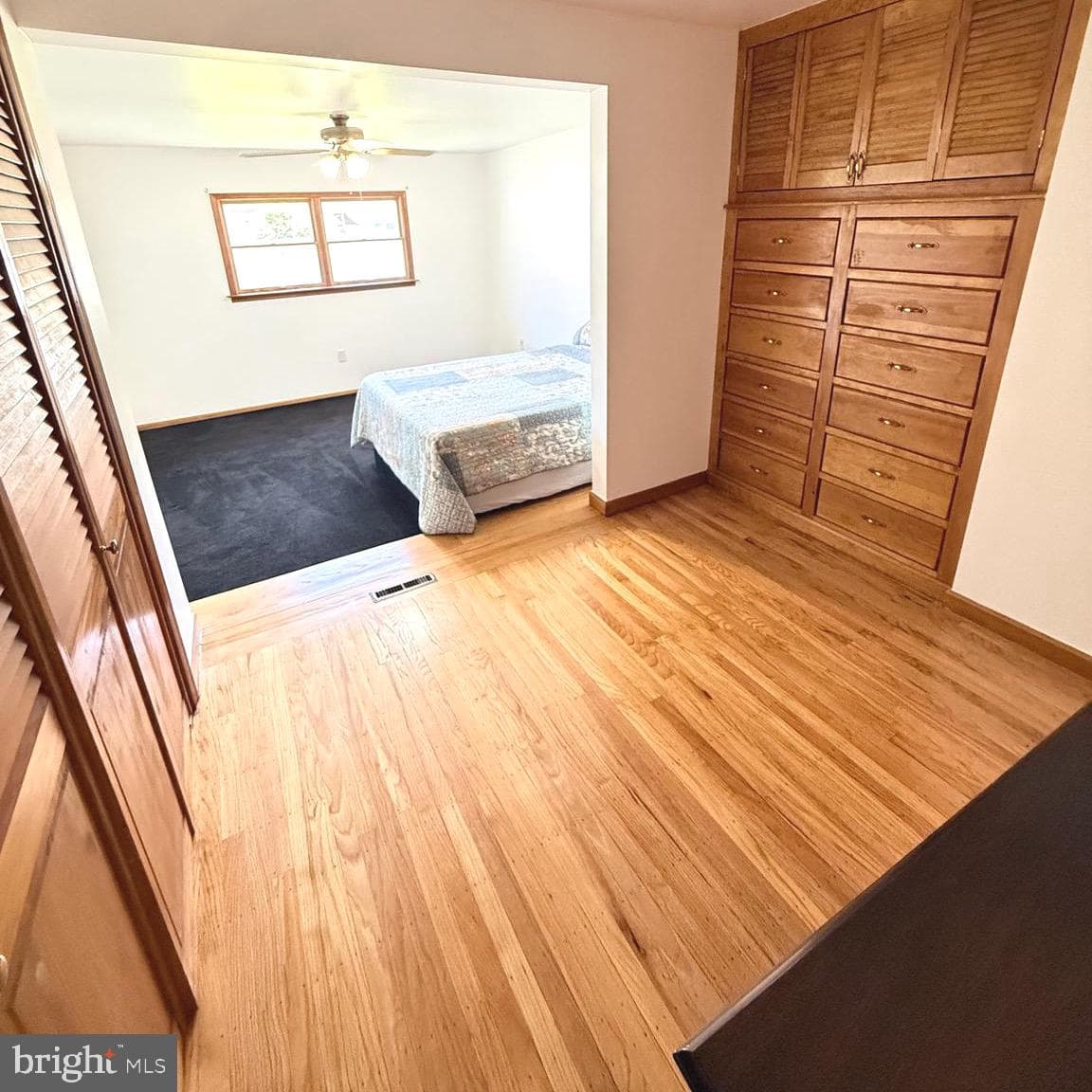 2121 N Lee Lane photo 26