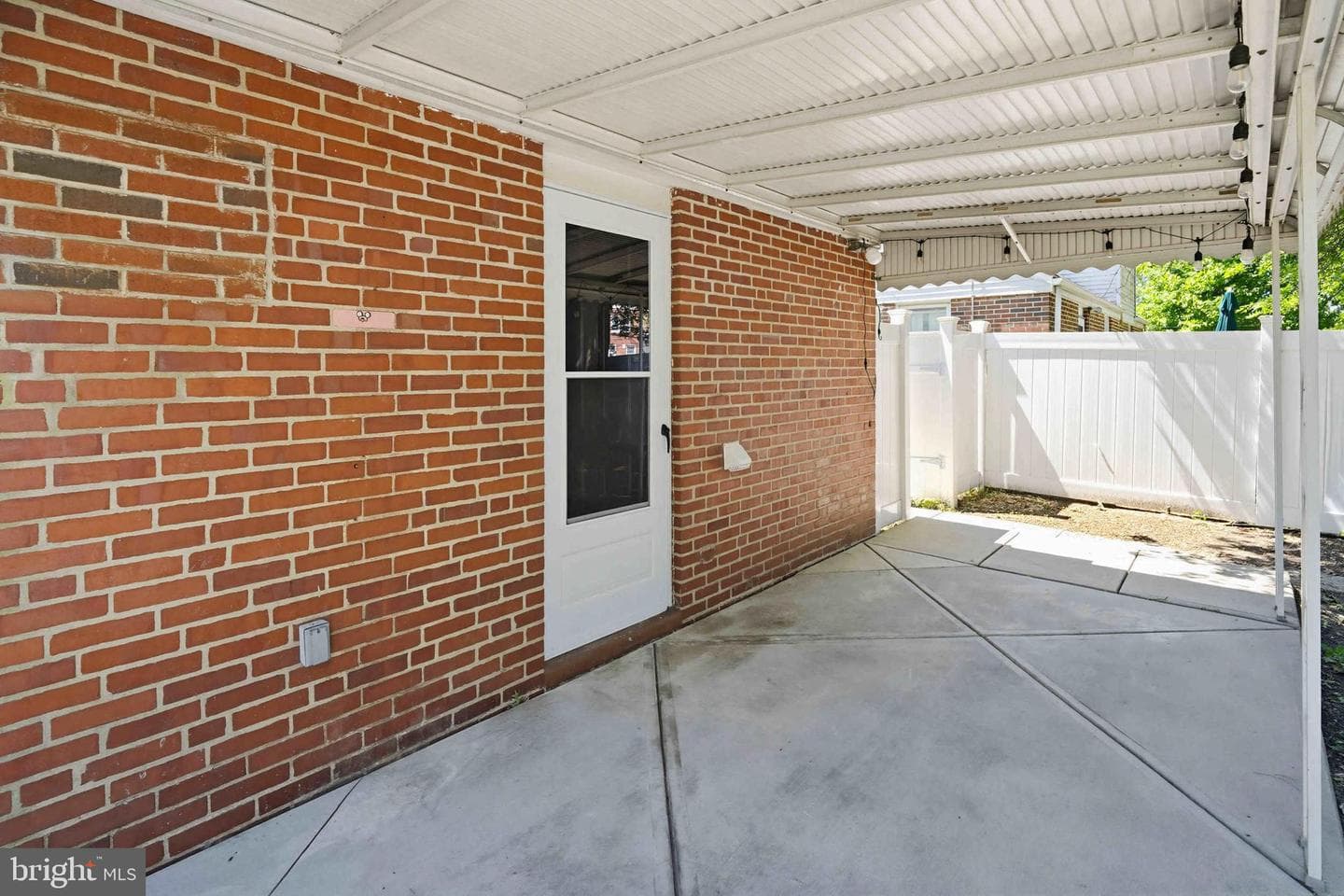 532 Lindsay Street photo 39