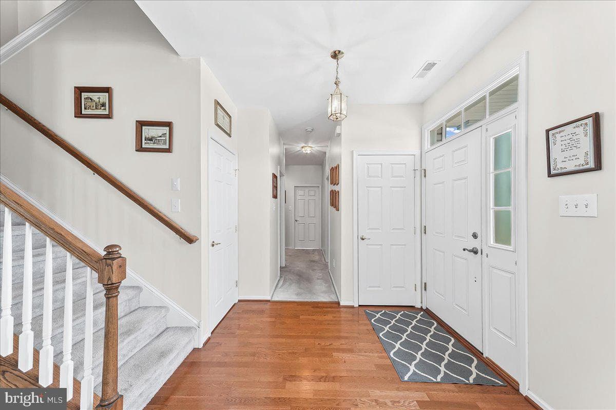 1636 Boxwood Road photo 4