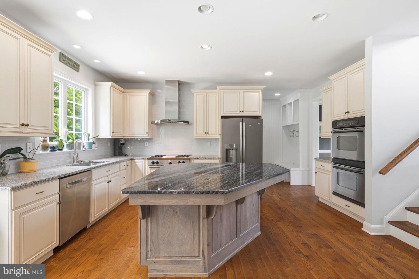 3219 Greystone photo 14
