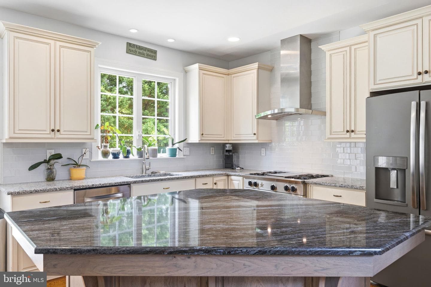 3219 Greystone photo 17