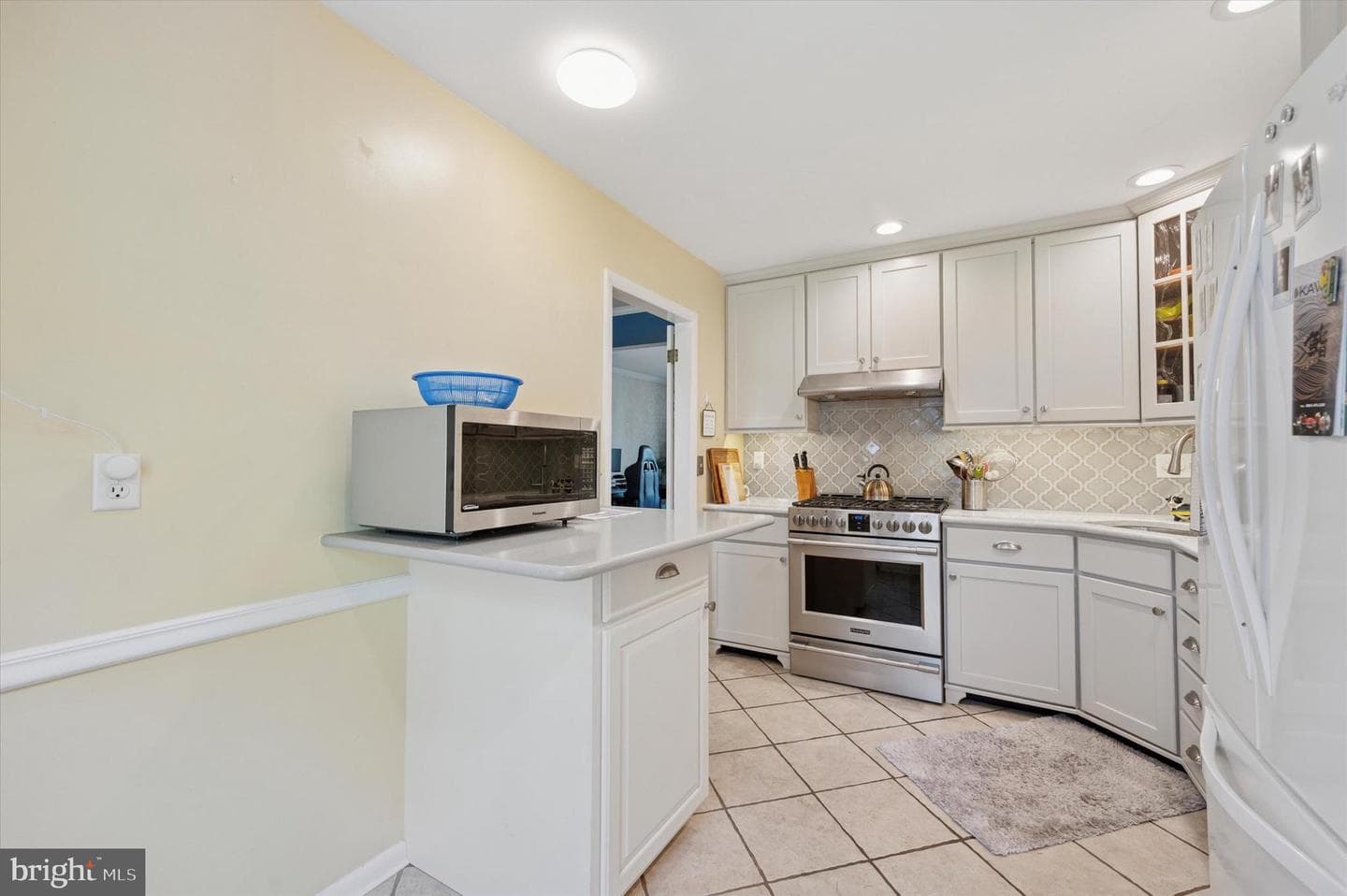 4946 James Place photo 14