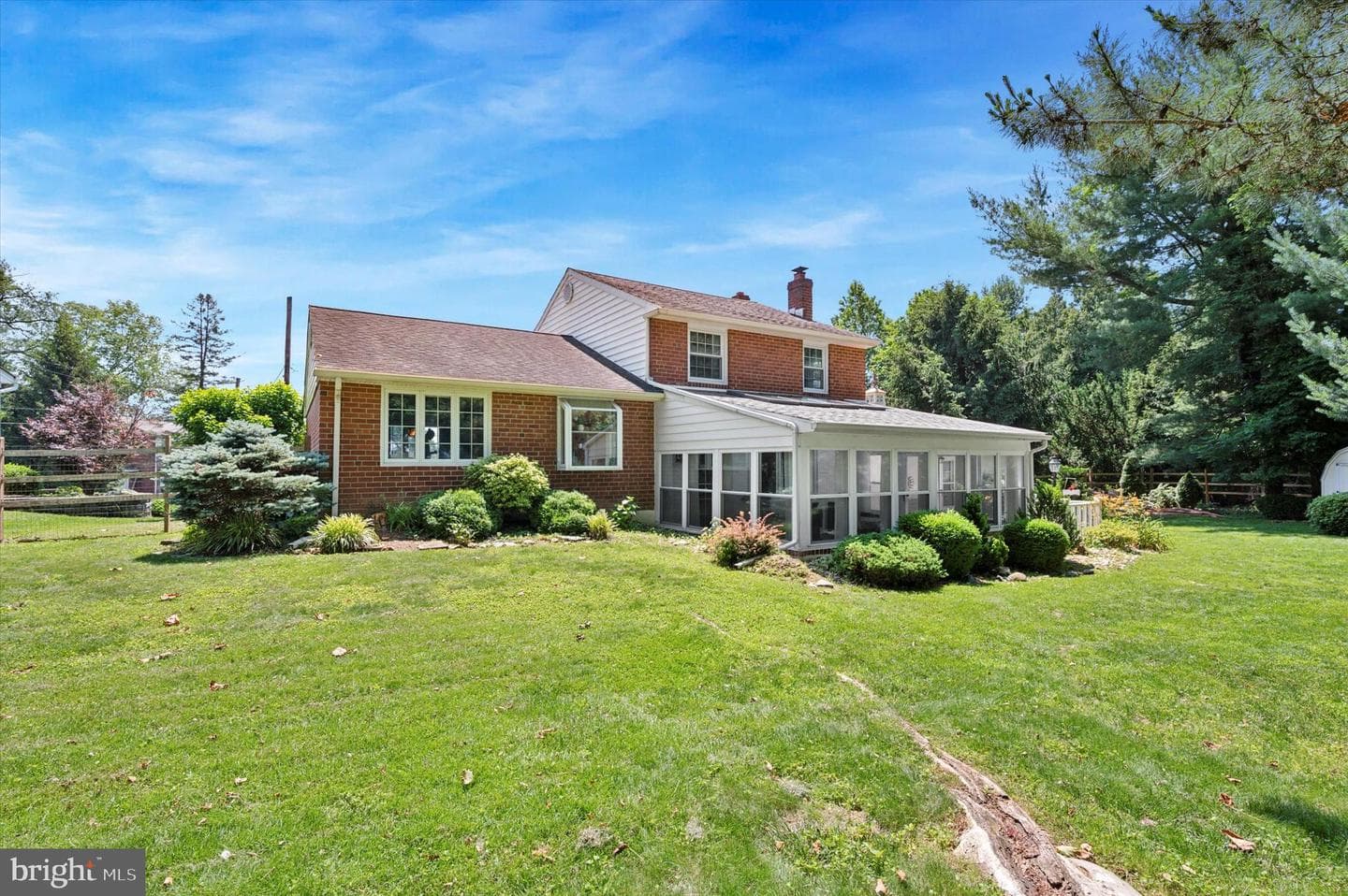4946 James Place photo 24