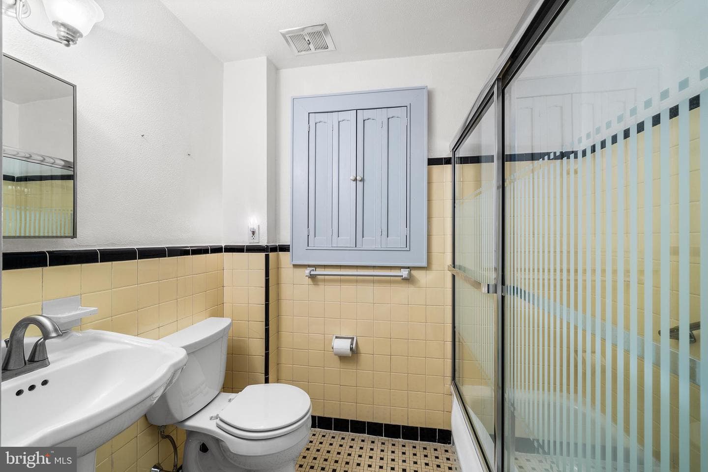 504 Lawrence Road photo 11