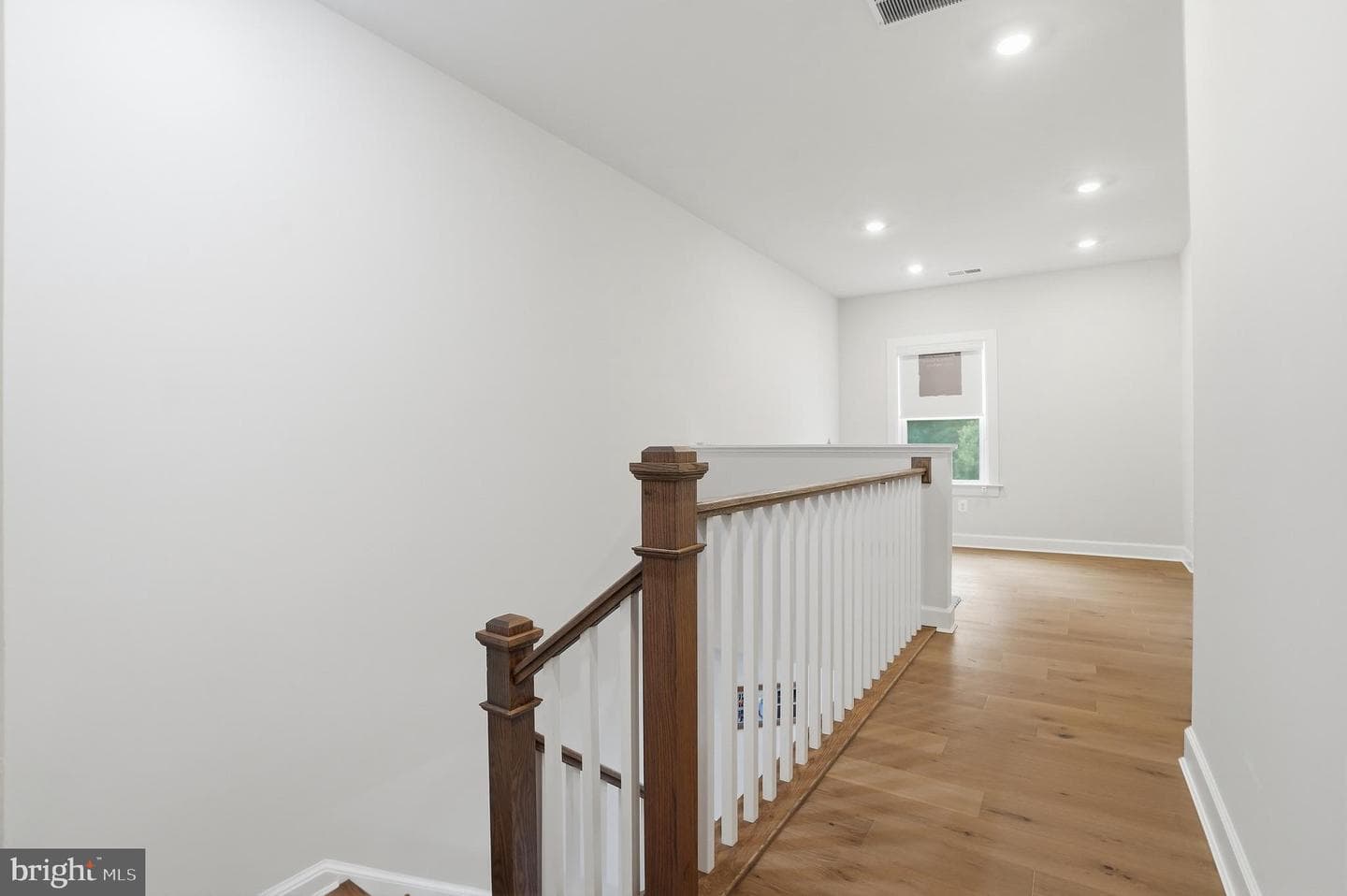 411 W Ponds Edge Drive photo 43