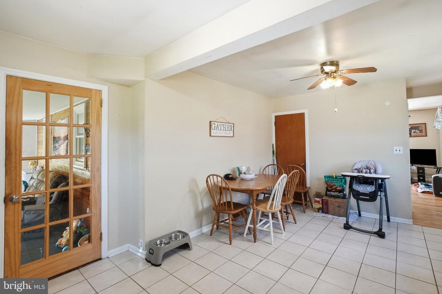 112 Meadowbrook Lane photo 9