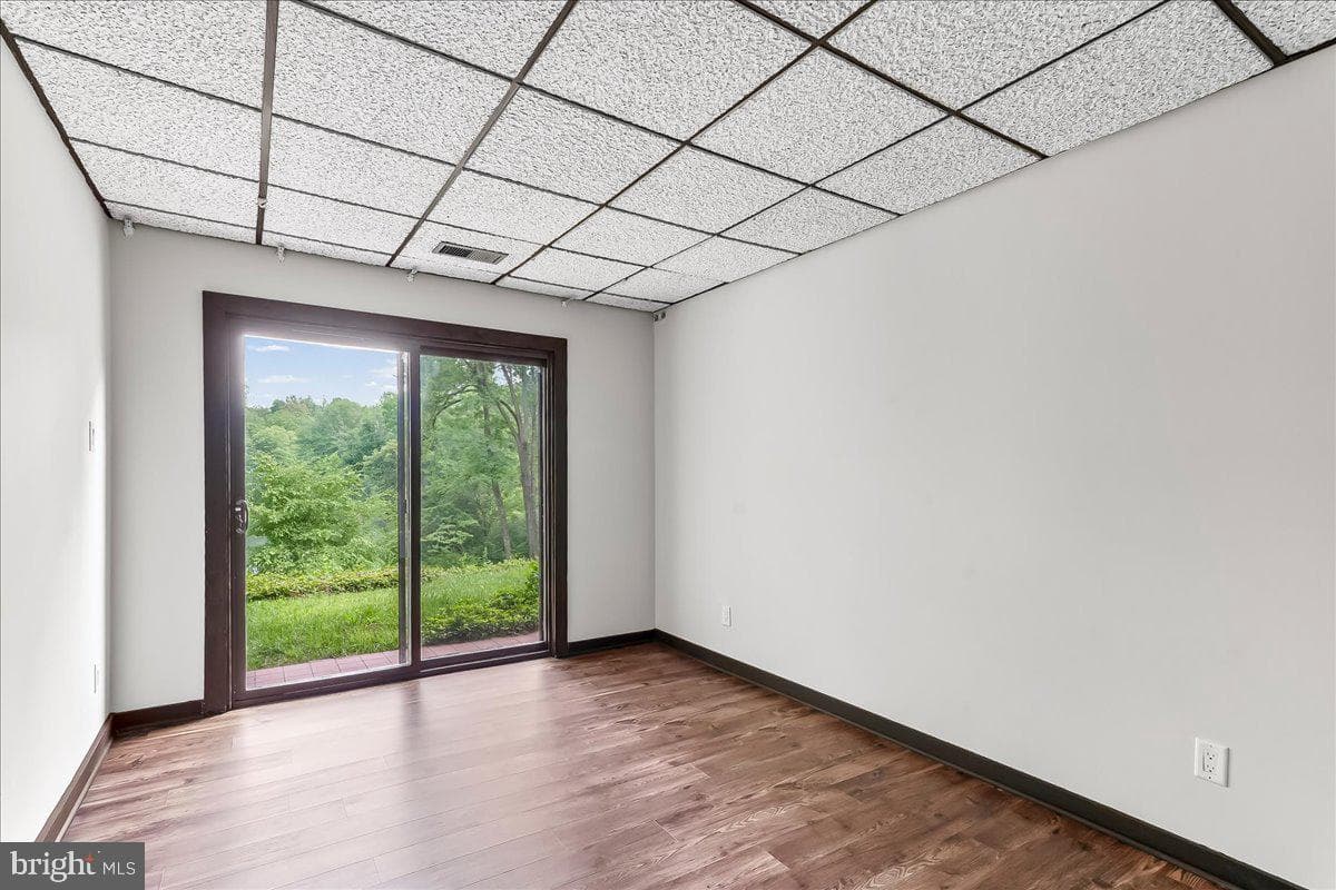 70 Heyburn Road photo 41