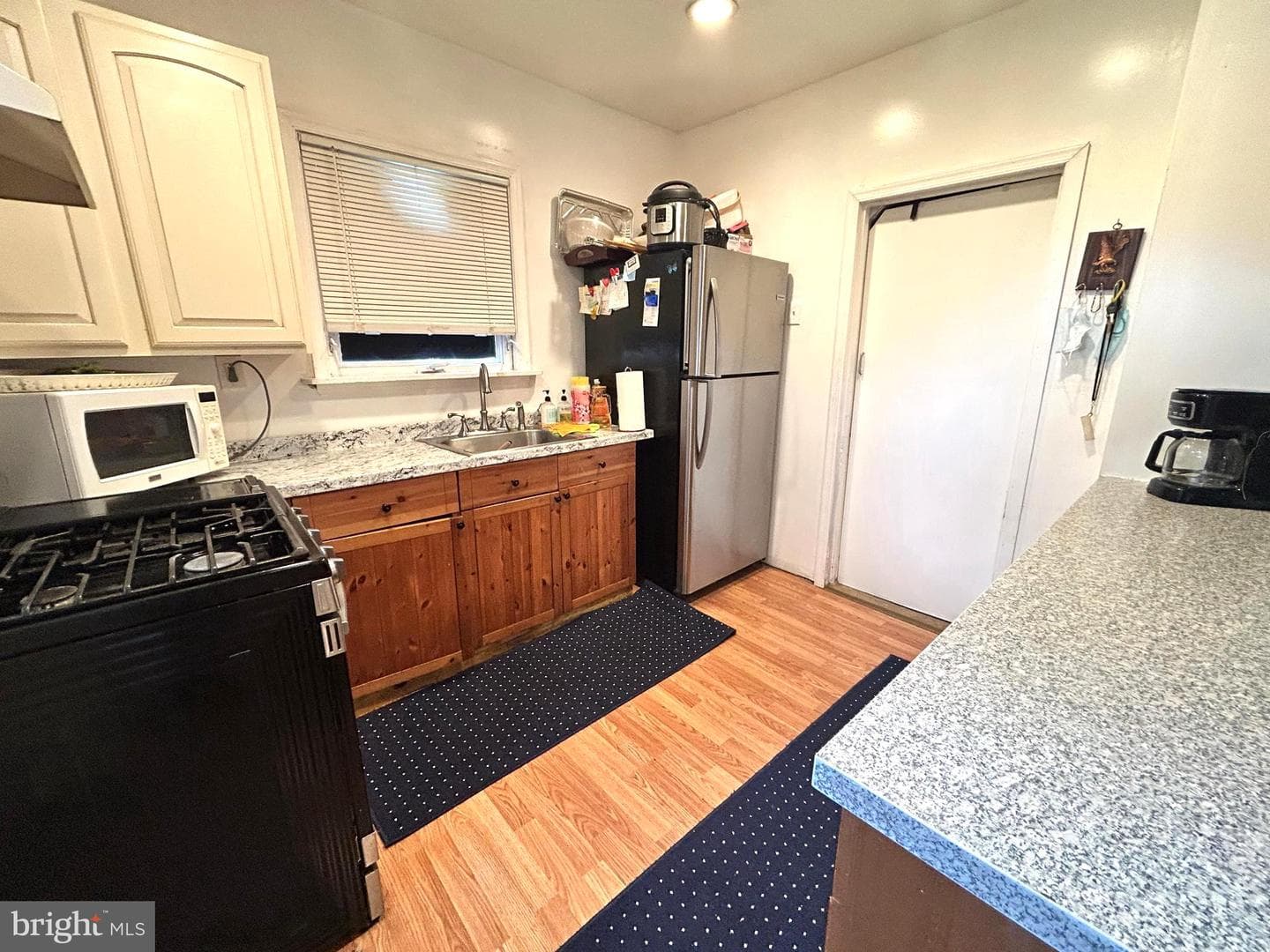 1525 Elmwood Avenue photo 32