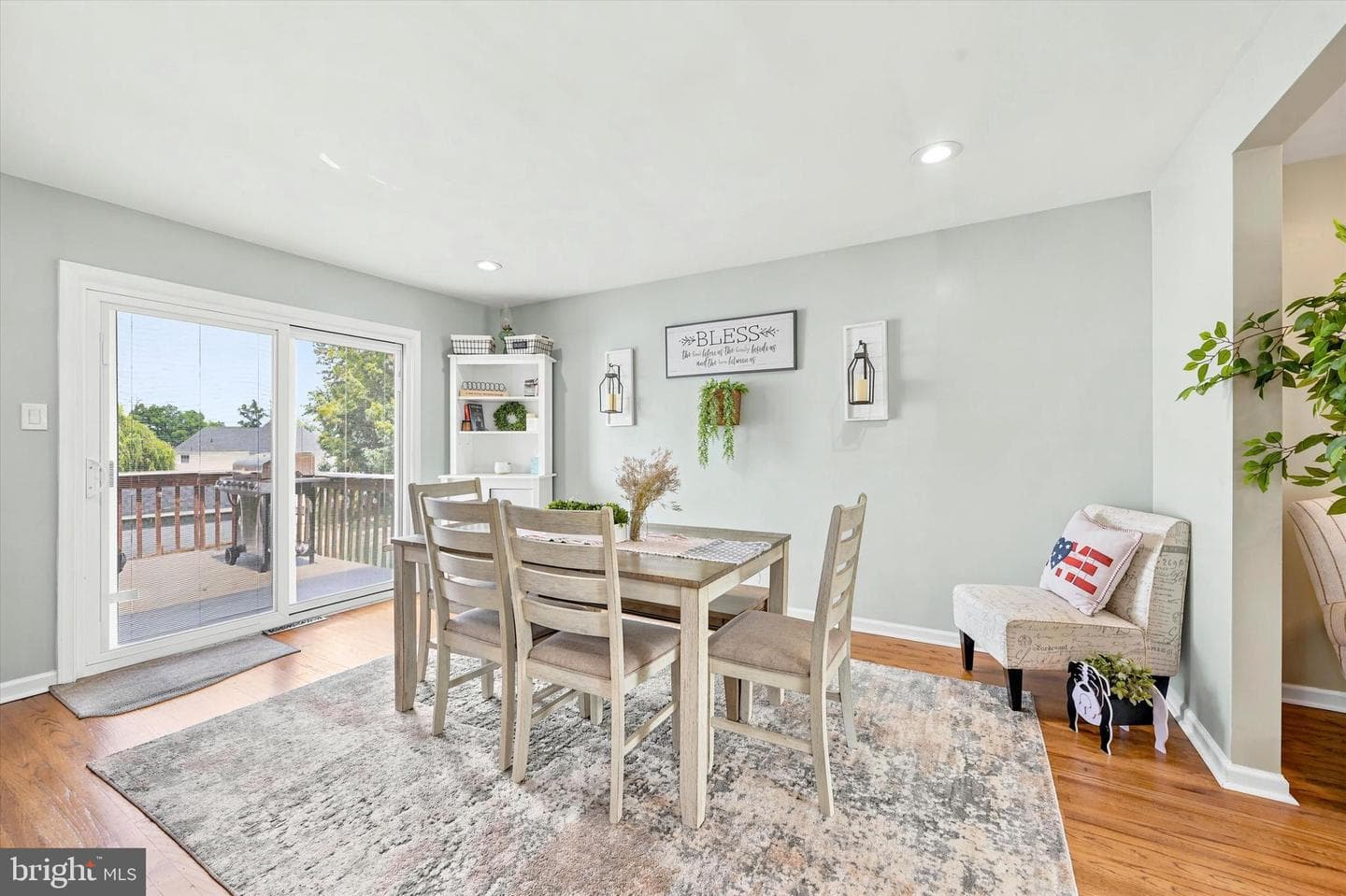1520 Caroline Drive photo 8