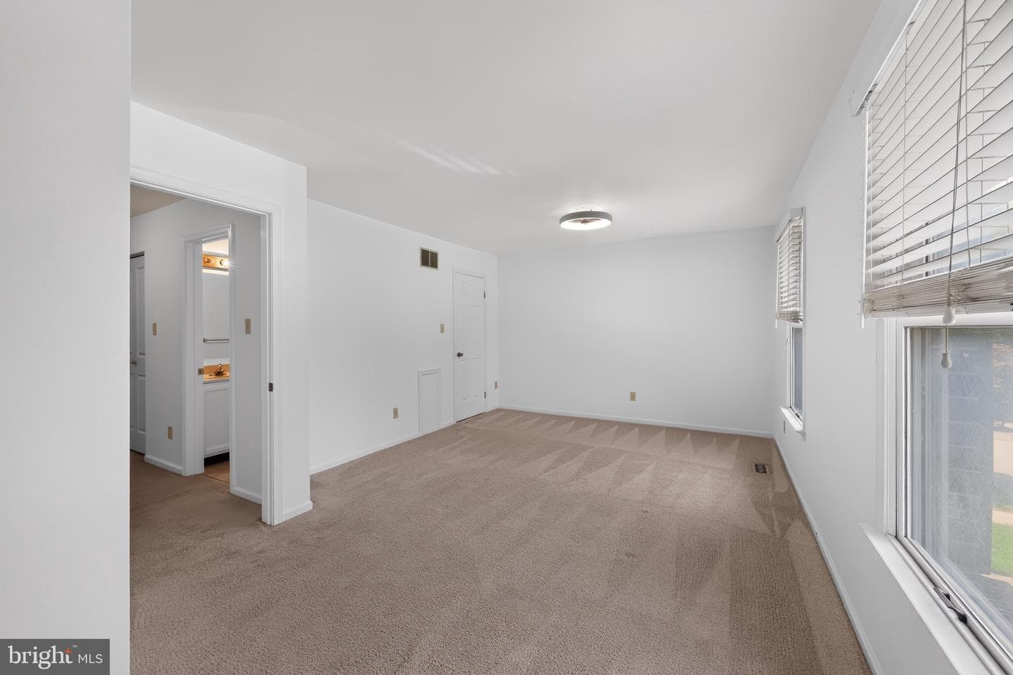 1005 N Glen Drive #1005 photo 19