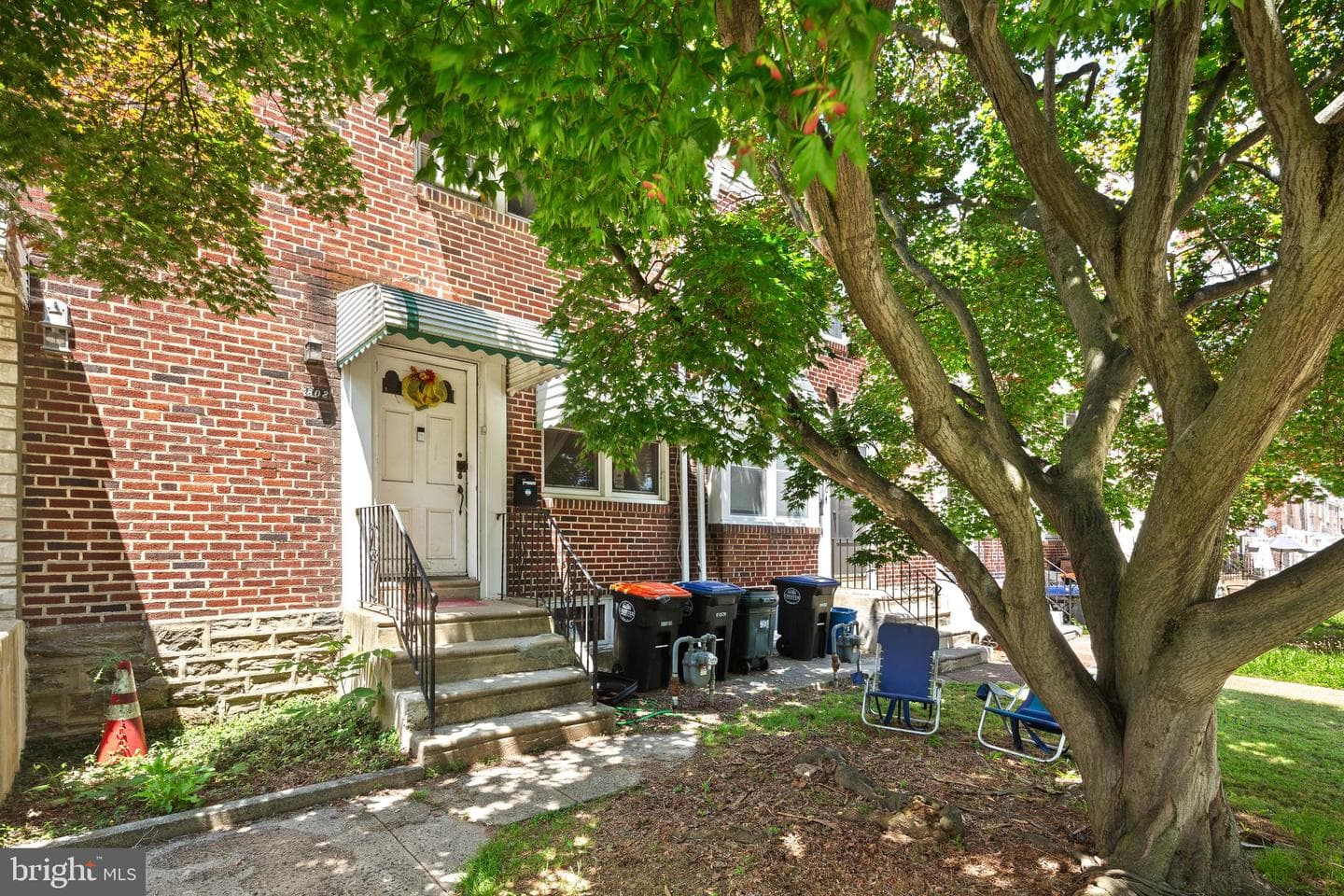 802 E 15th Street photo 2