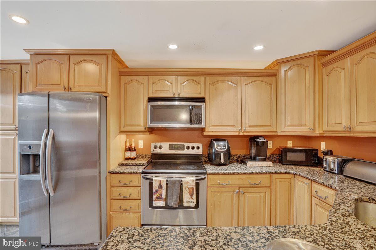 5144 Whitehall Drive photo 35