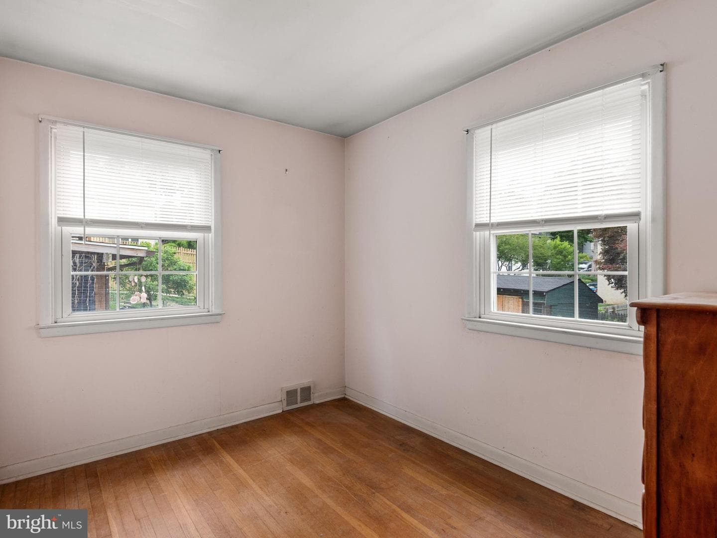 124 2nd Avenue photo 19