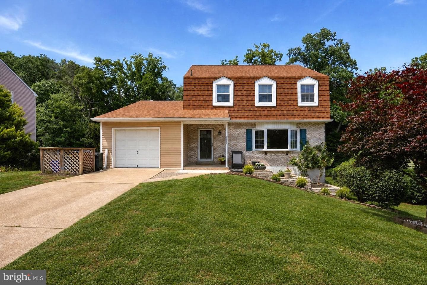 2437 W Colonial Drive