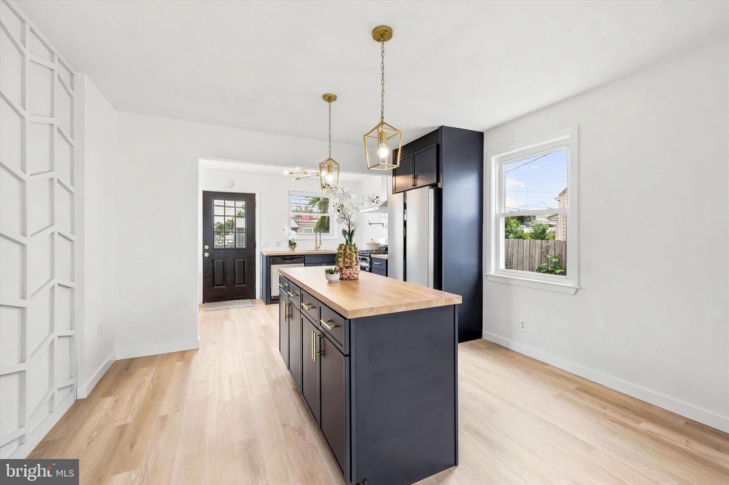 25 N Martin Lane photo 7