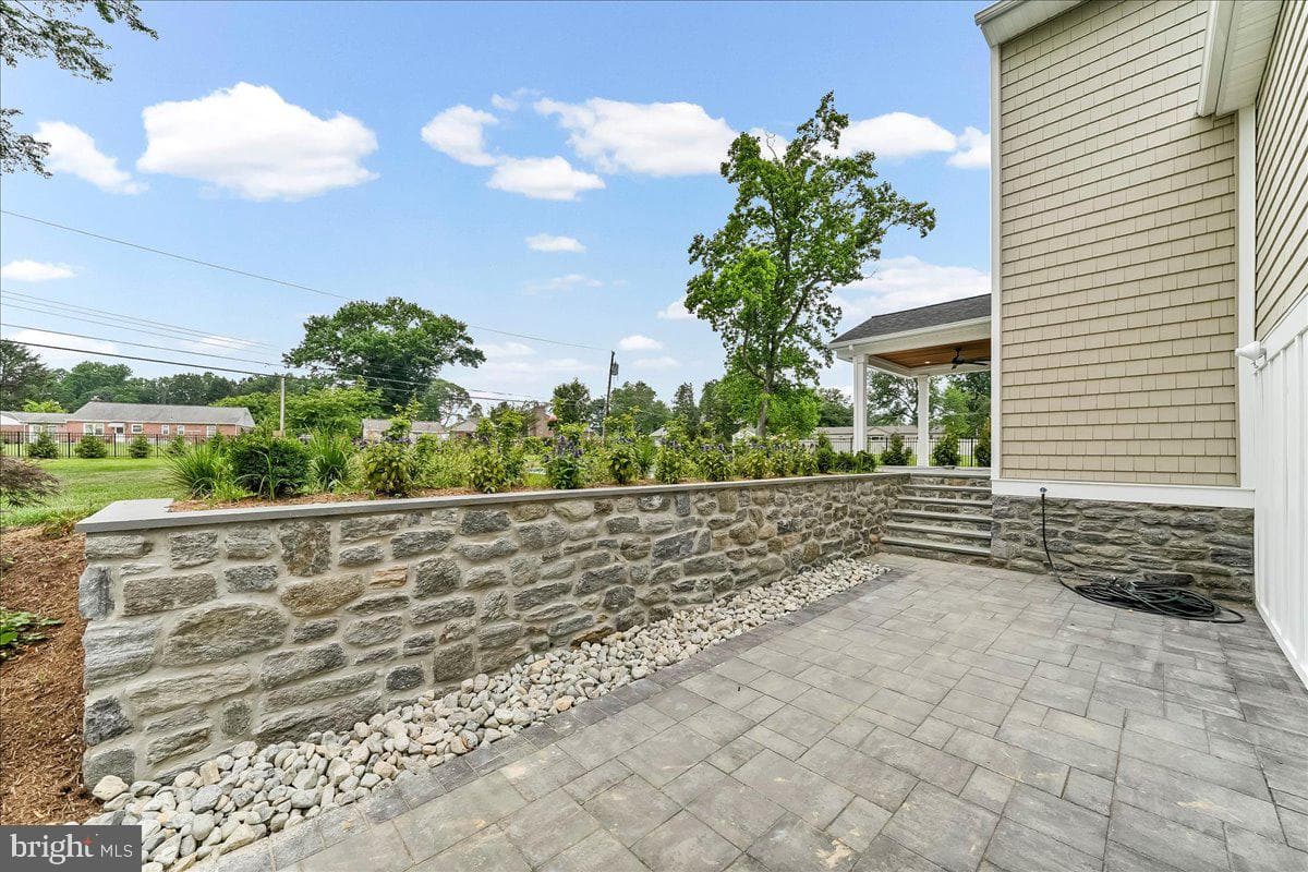 1008 Richmond Road photo 28