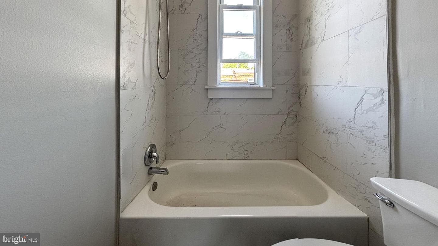 242 Margate Road photo 3