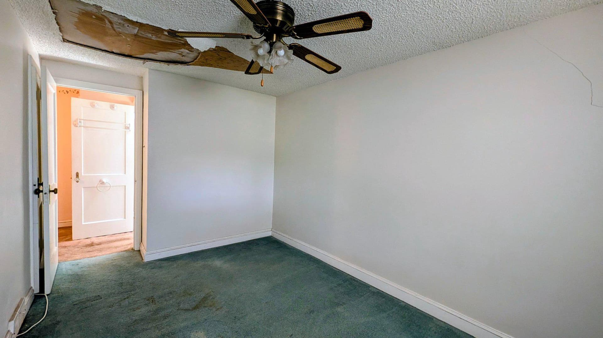 452 Westmont Drive photo 18