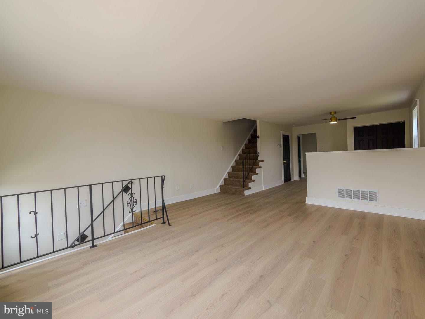 117 East Lane photo 4