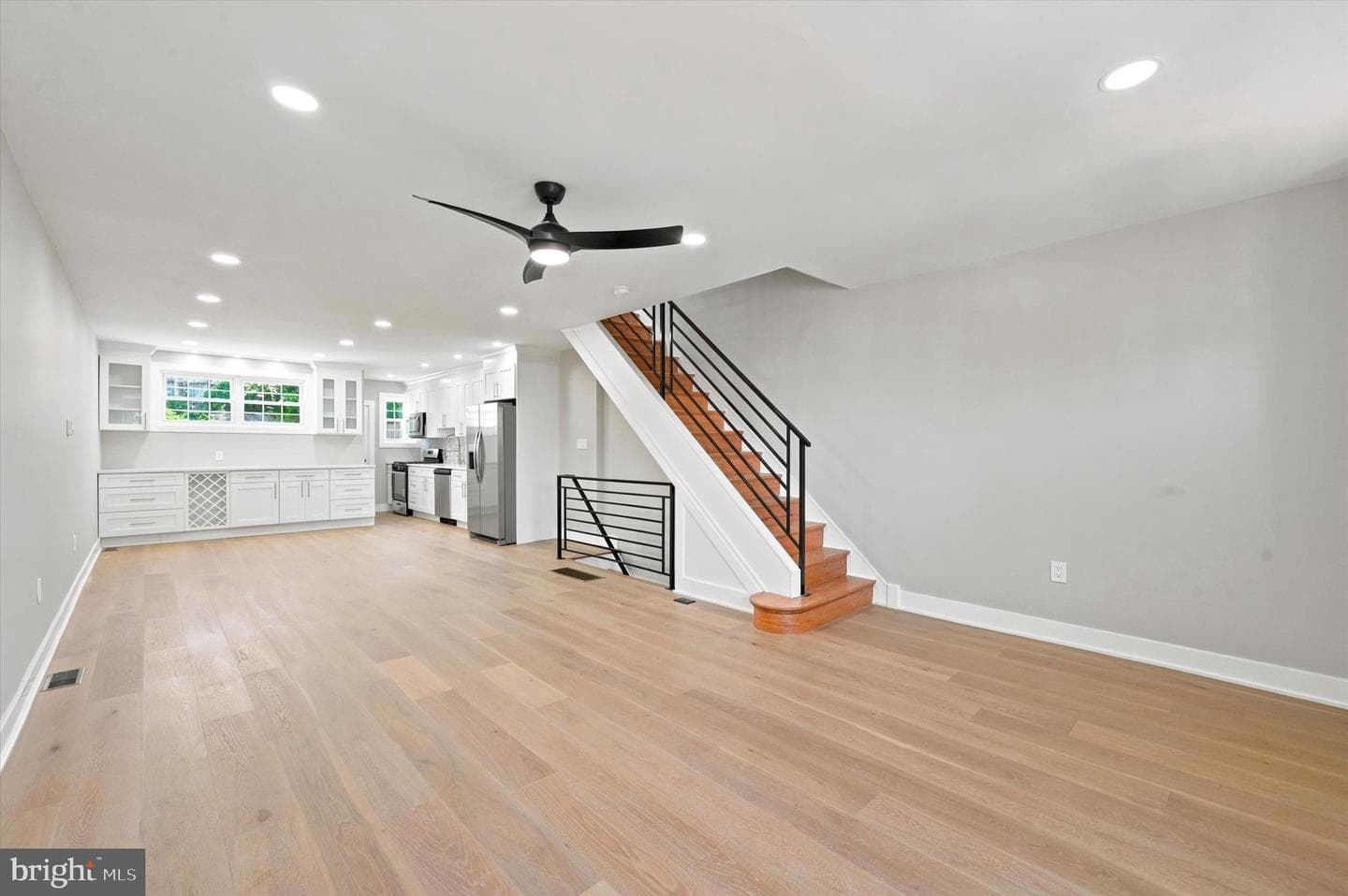 247 N Linden Avenue photo 13