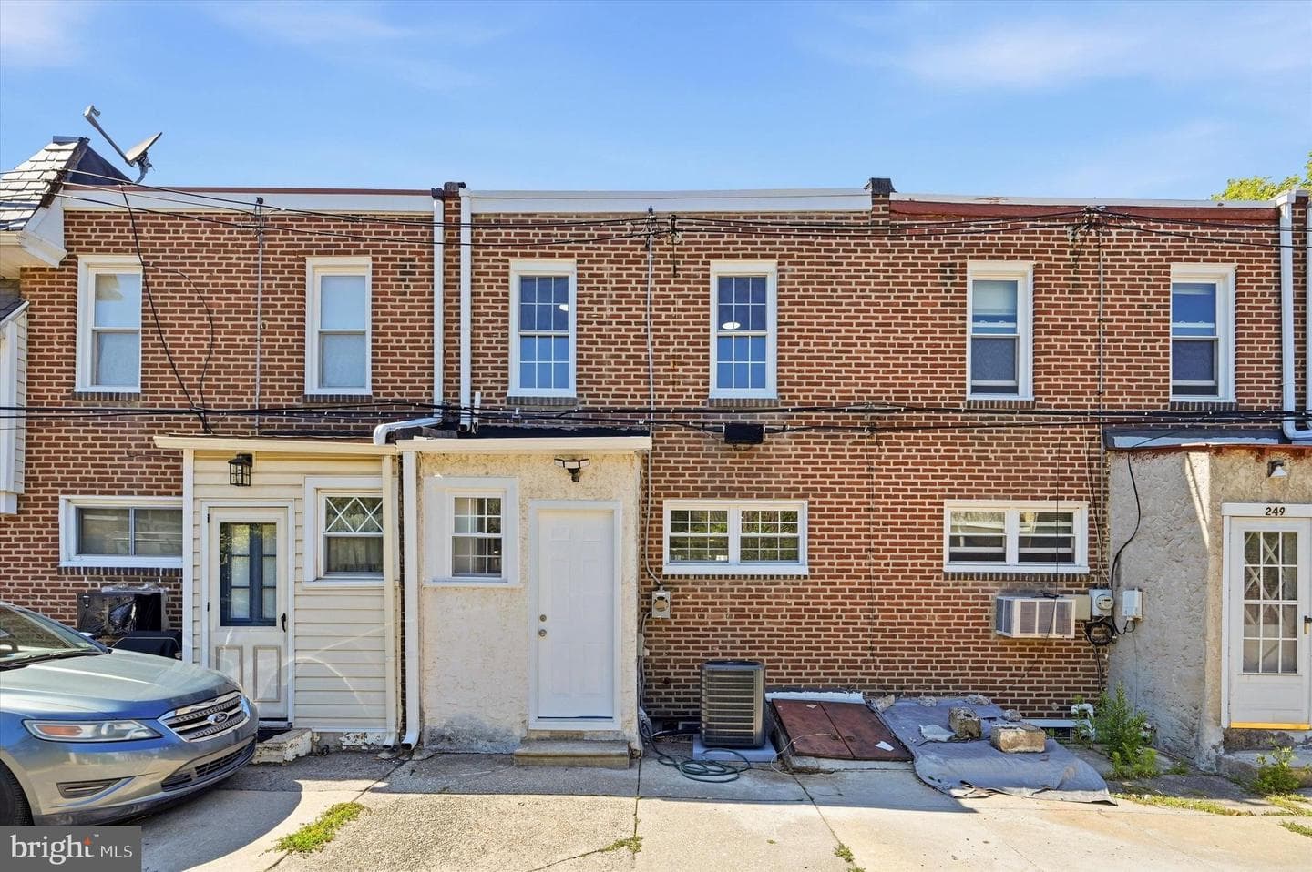 247 N Linden Avenue photo 28