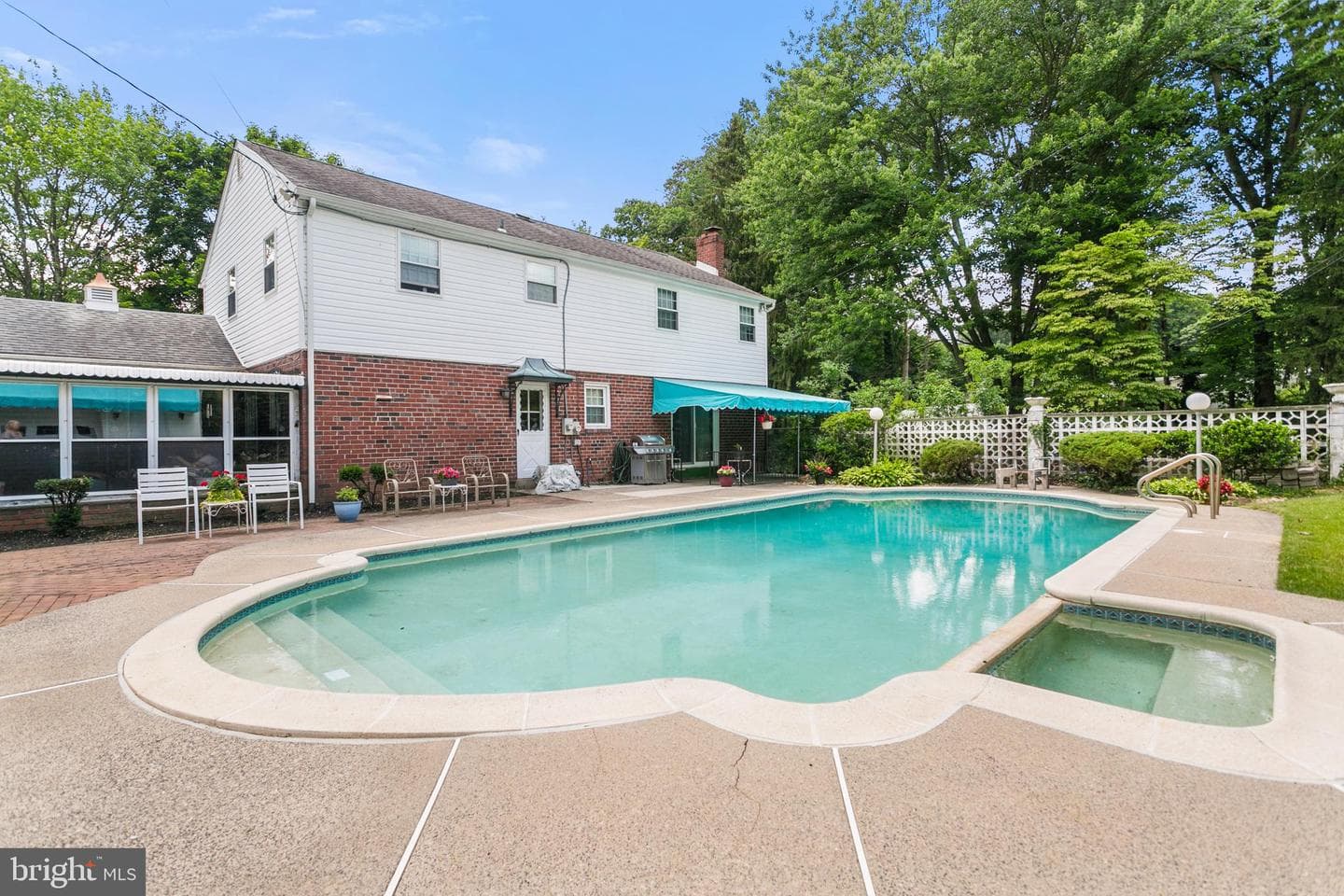 2015 Kerwood Drive photo 16