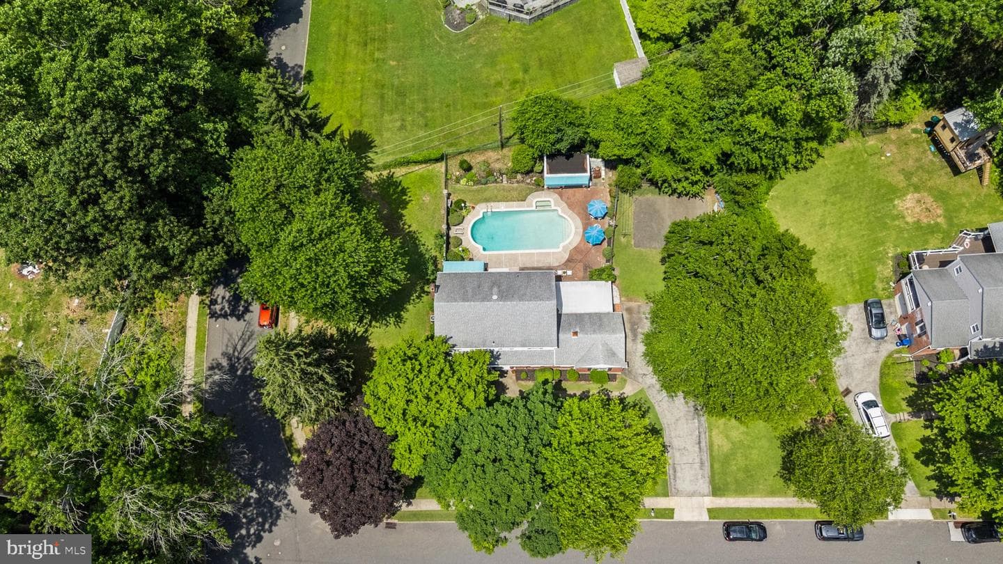 2015 Kerwood Drive photo 46