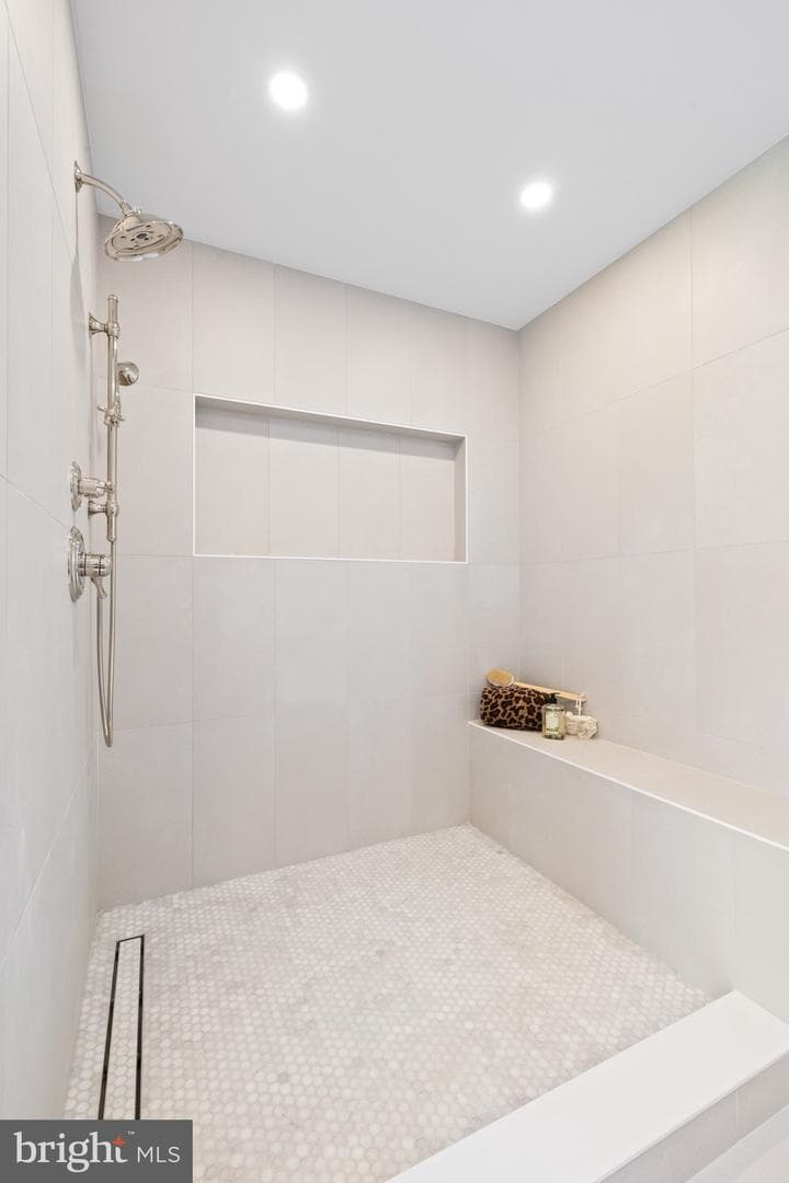 145 Sycamore Road photo 32