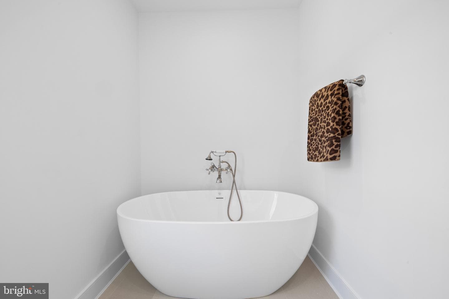 145 Sycamore Road photo 34