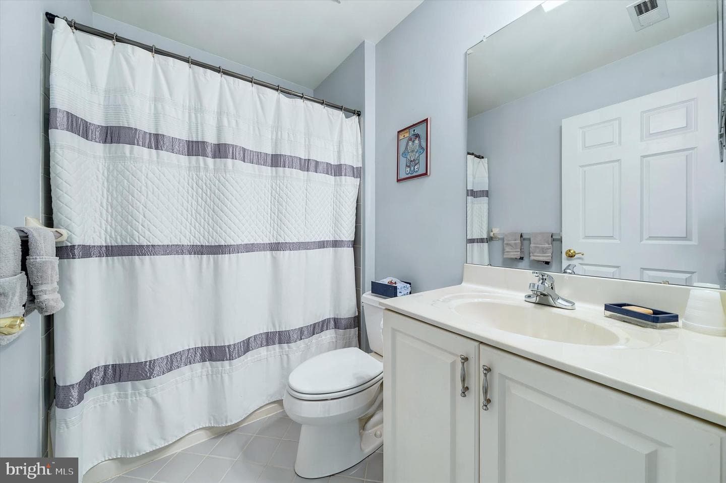 66 S Valentine Drive photo 28