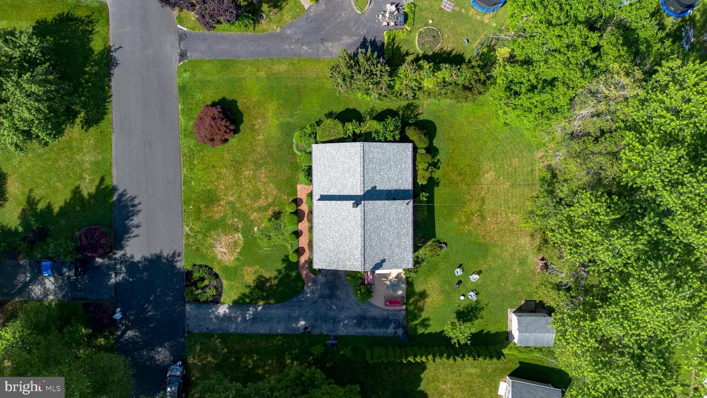 113 Lombardy Drive photo 28