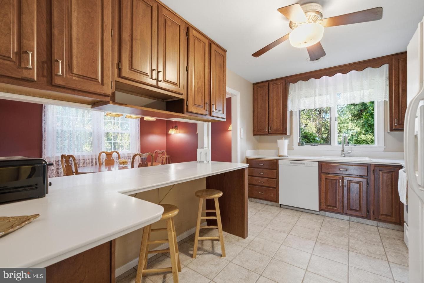 113 Lombardy Drive photo 9