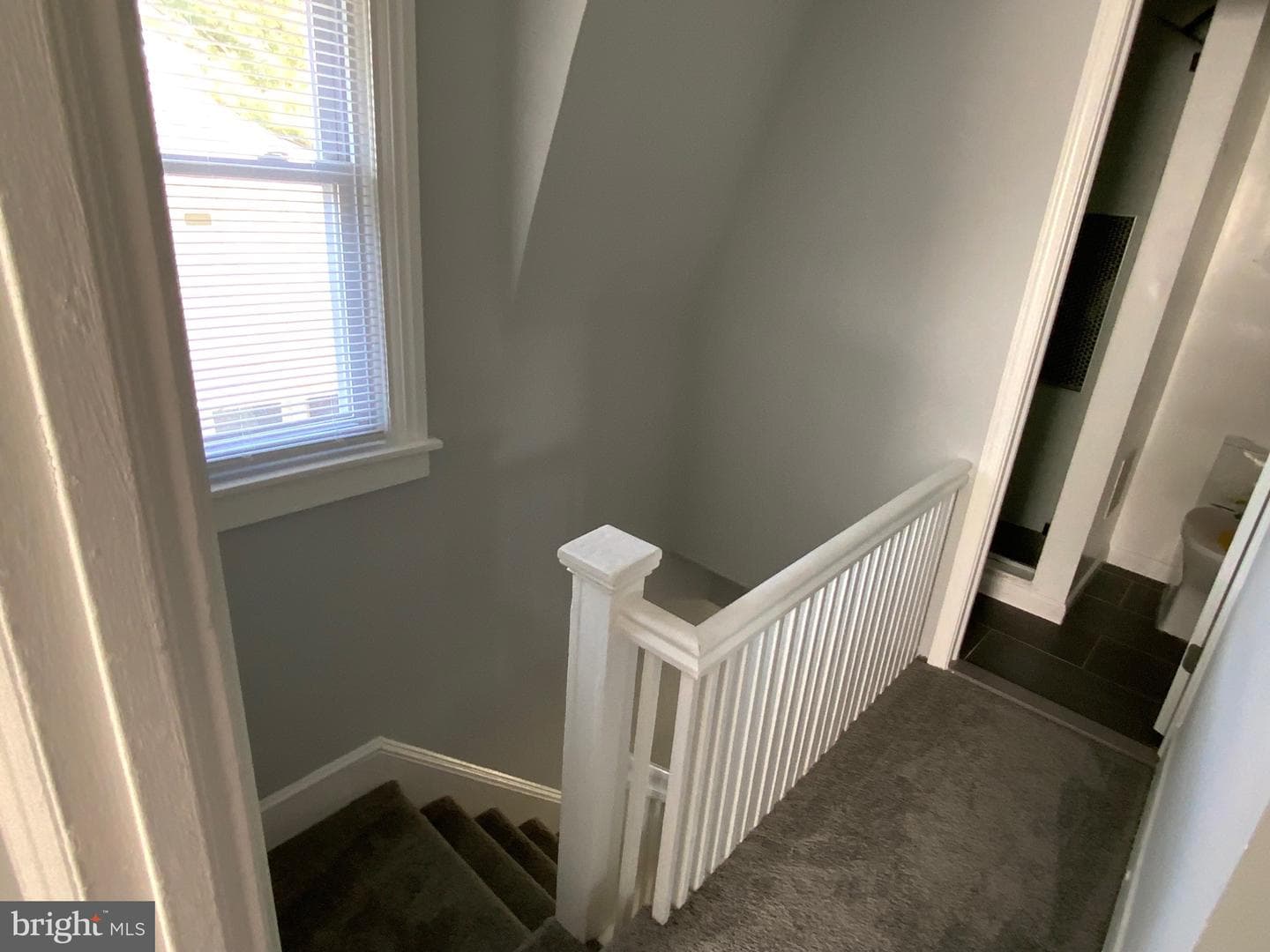 16 W Roland Road photo 32