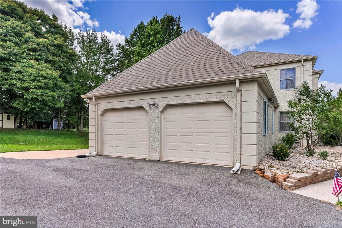 1577 Spring Meadow Lane photo 35