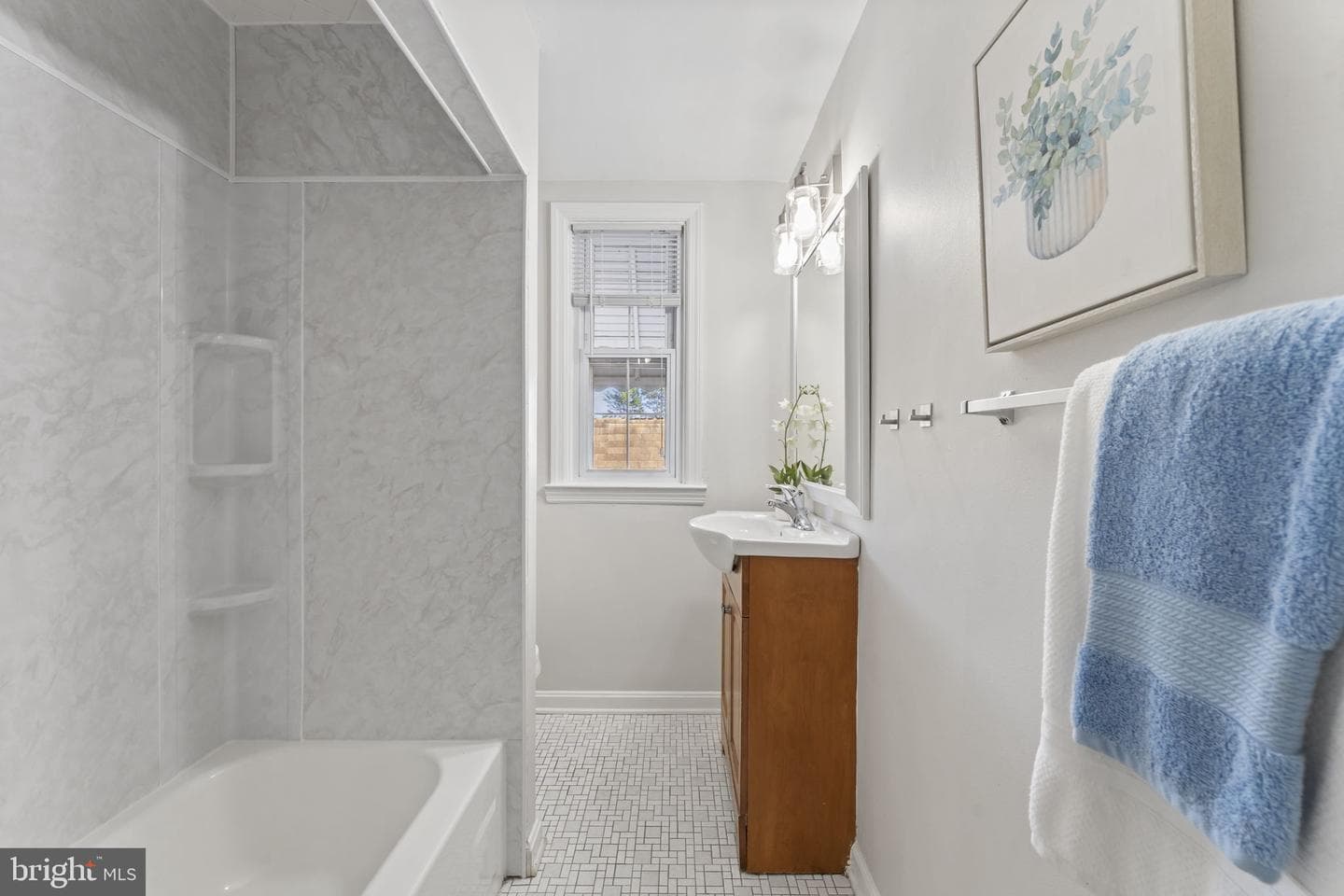 317 S Sloan Street photo 13