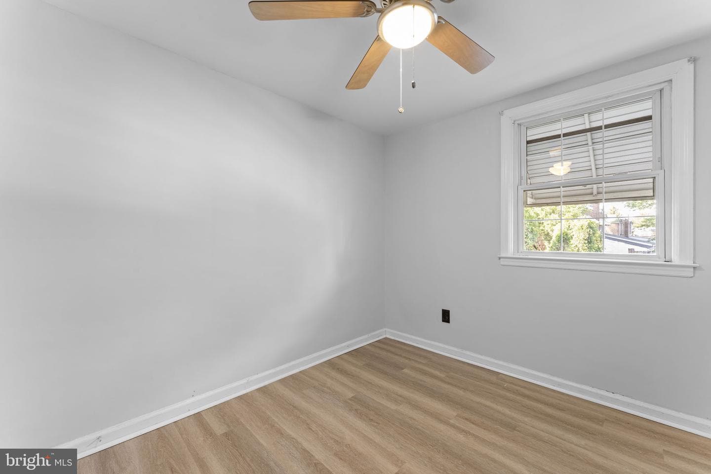 317 S Sloan Street photo 14