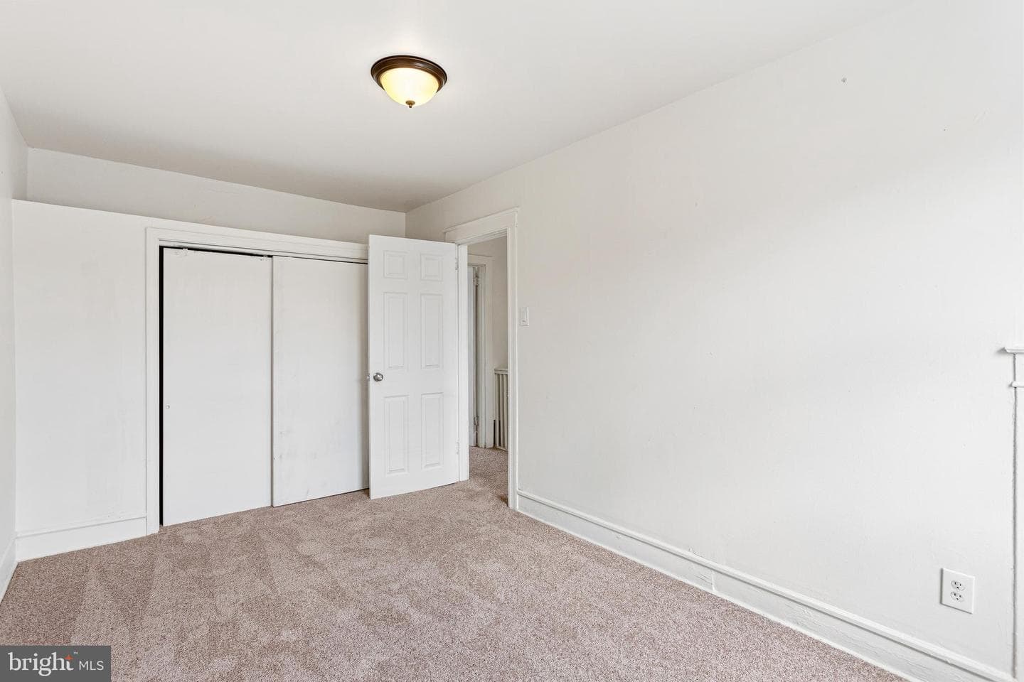 7018 Atlantic Avenue photo 11