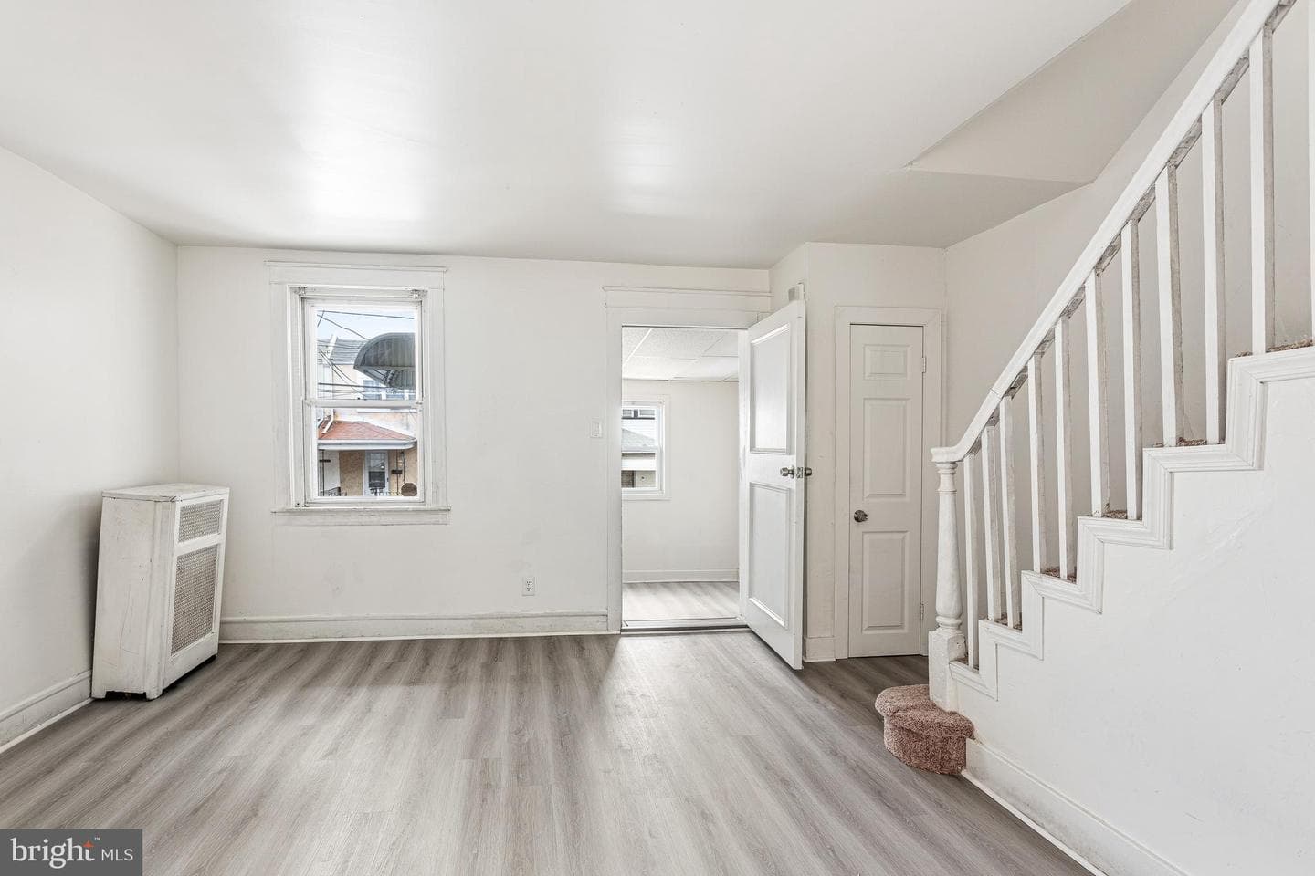 7018 Atlantic Avenue photo 4