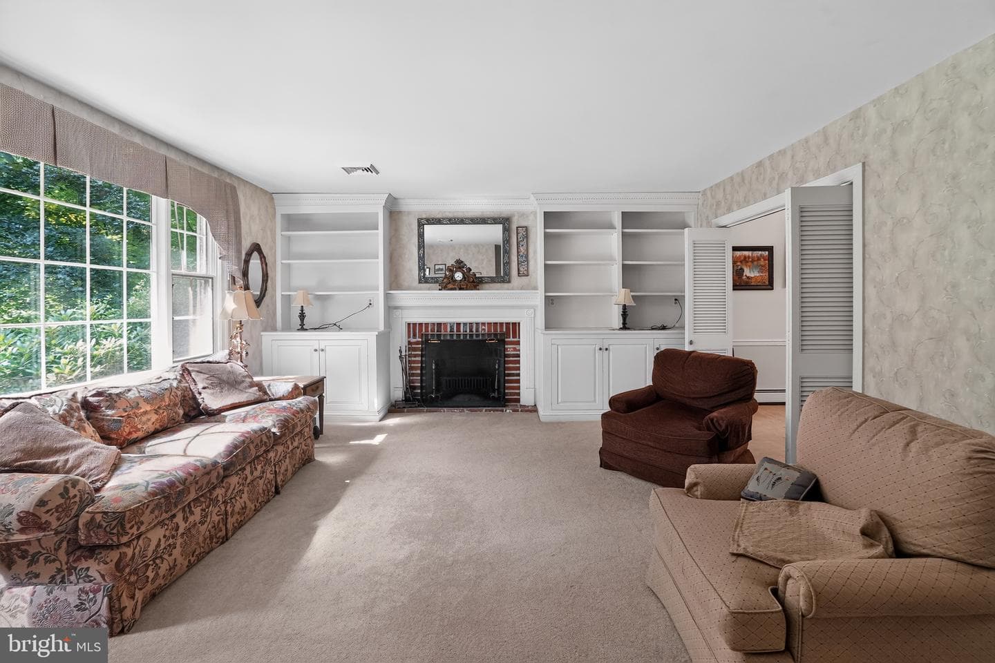 13 S Bryn Mawr Place photo 5