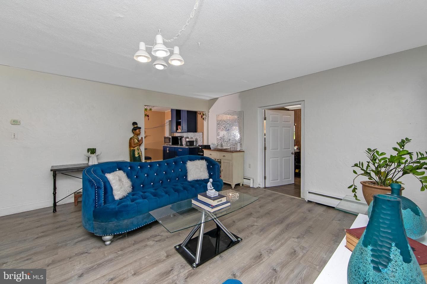 2400 Grand Avenue photo 17