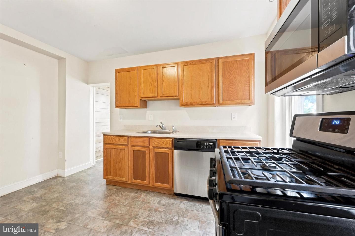 49 E Madison Avenue photo 11