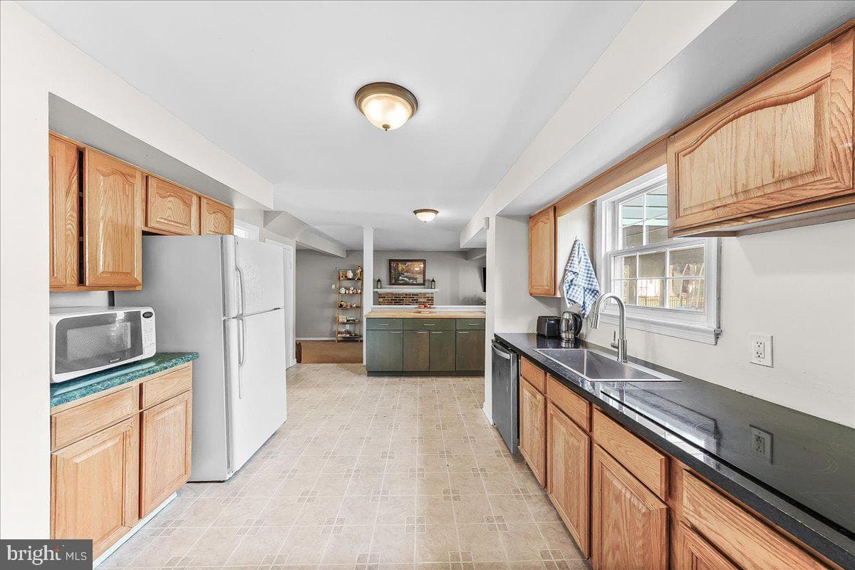 513 Beatty Road photo 11