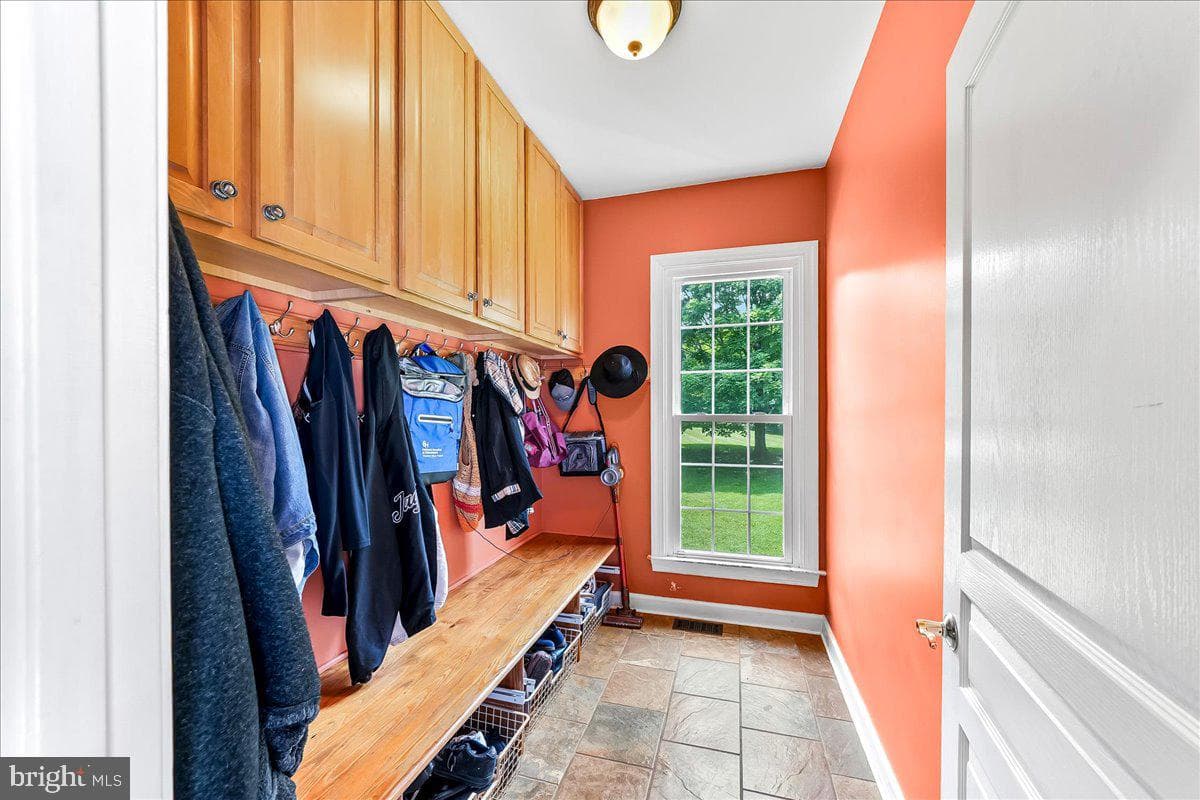 39 Maple Lane photo 24