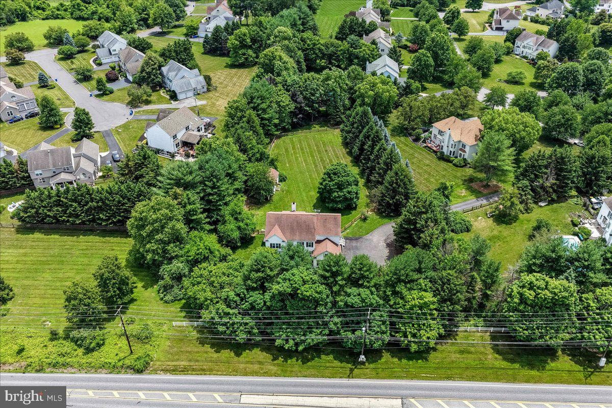 39 Maple Lane photo 42