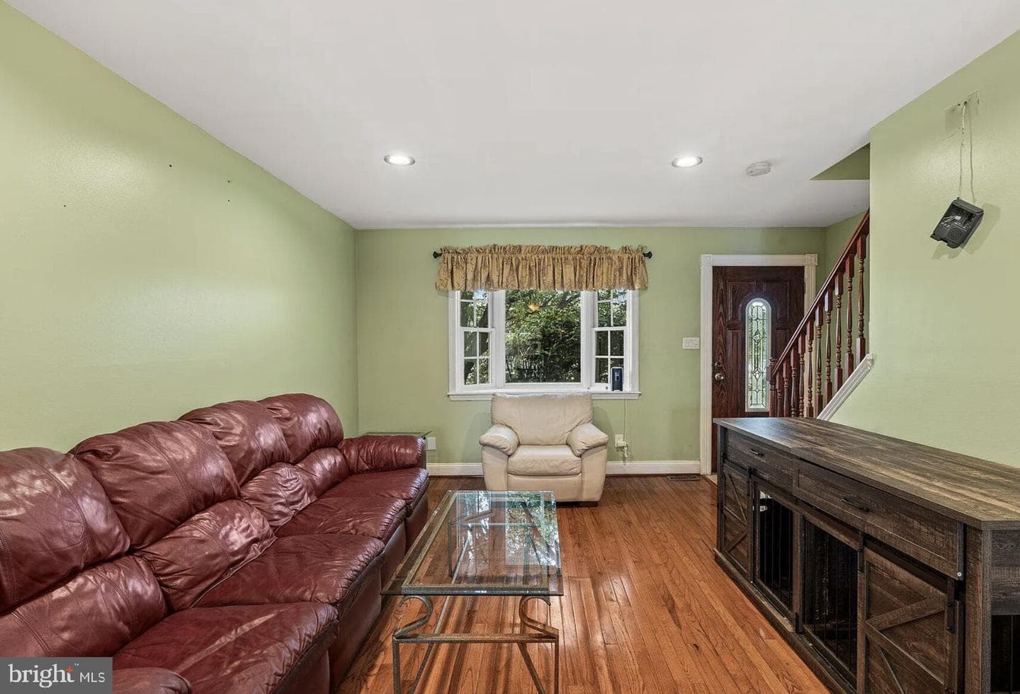 377 E Madison Avenue photo 14