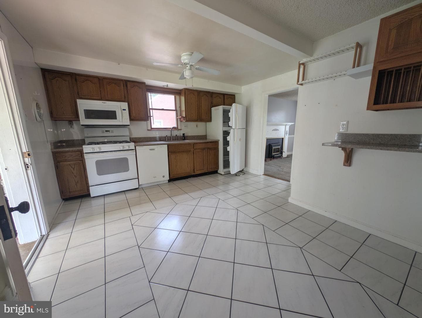 1129 Providence Road photo 4
