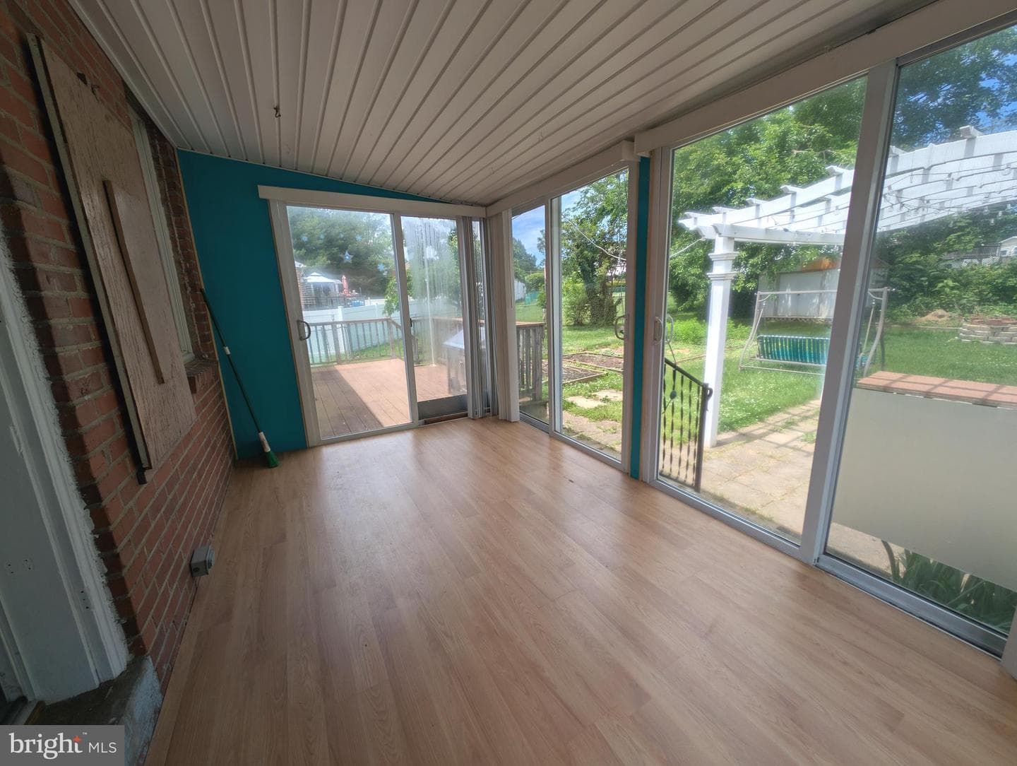 1129 Providence Road photo 6