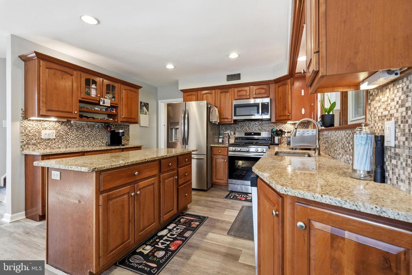 418 Buchanan Avenue photo 12