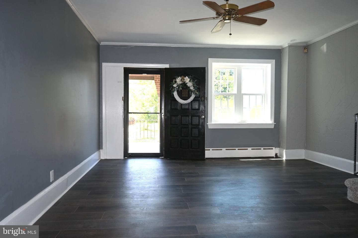 281 N Wycombe Avenue photo 7