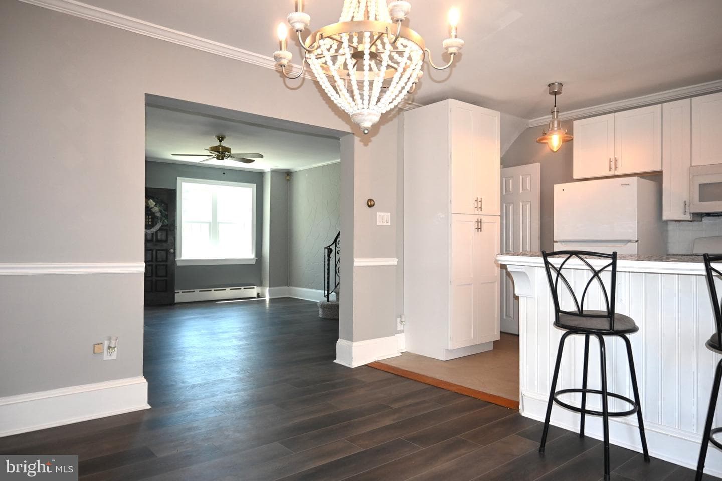 281 N Wycombe Avenue photo 9